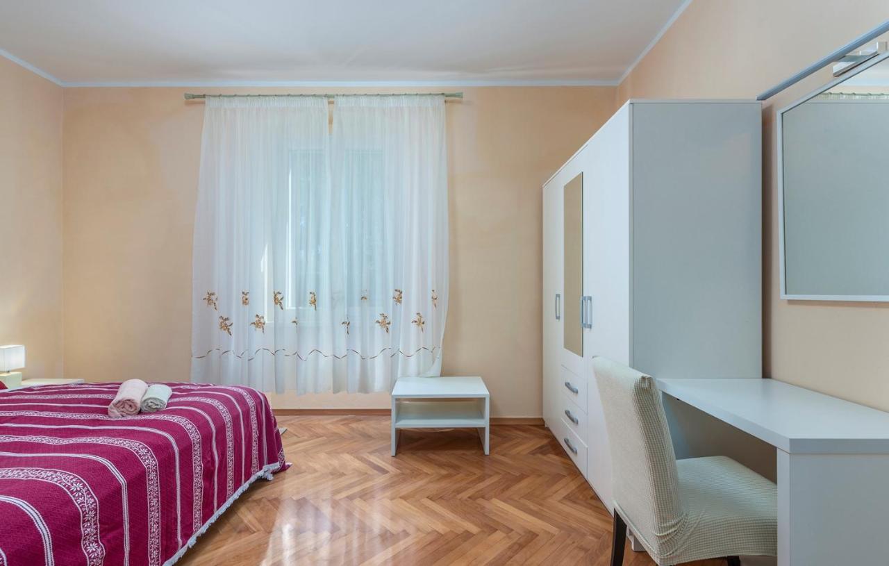 Apartment Lazzarich With Terrace ポレッチ エクステリア 写真